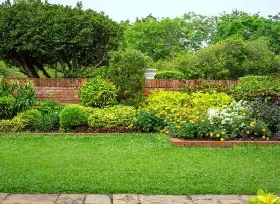 landscaping services Mastic Beach